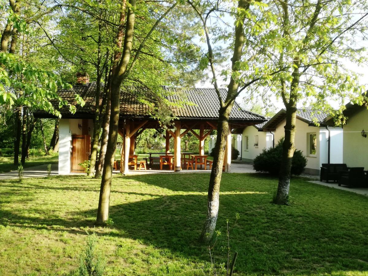 Domki Cztery Pory Roku Czchow Εξωτερικό φωτογραφία